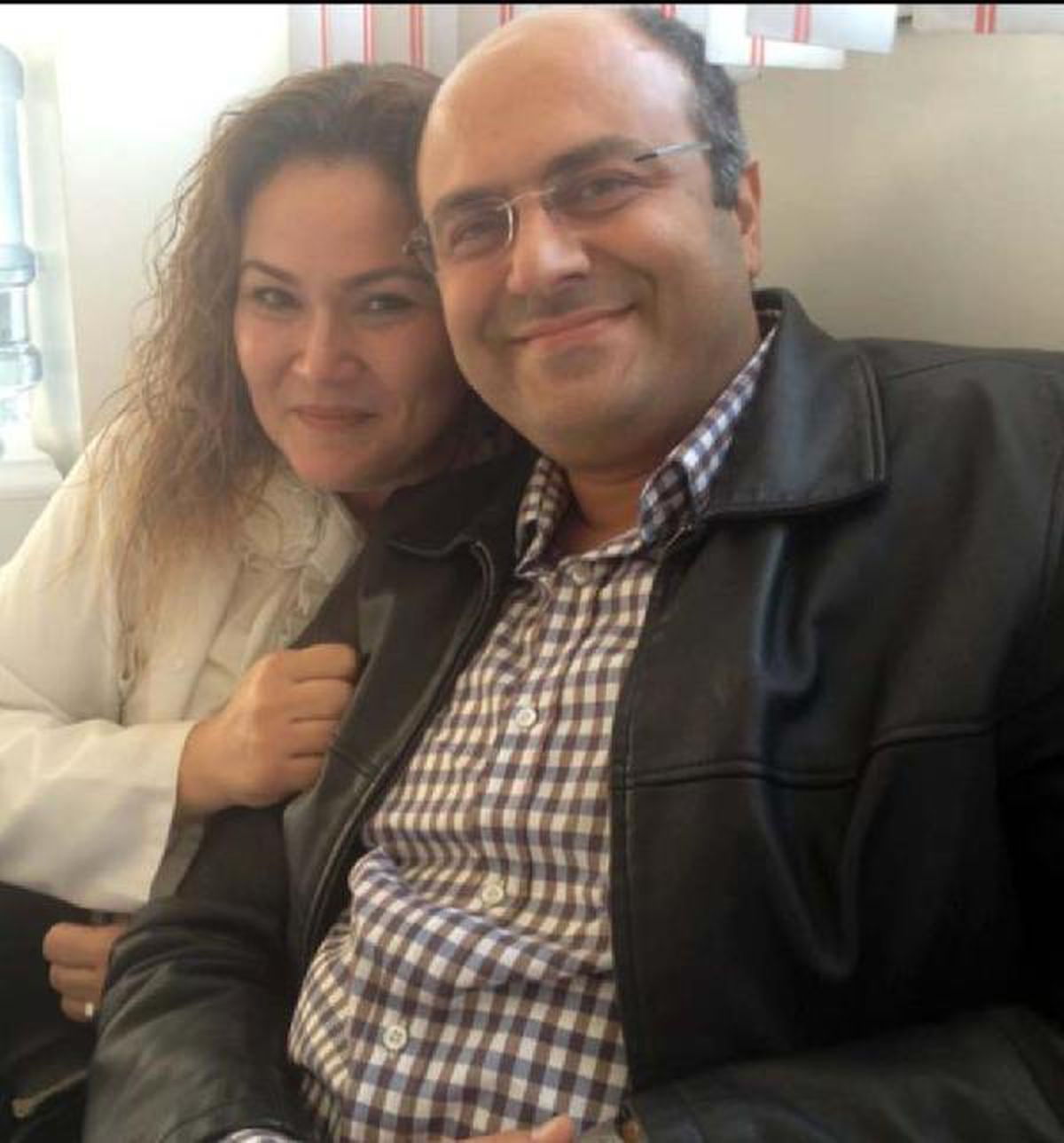 Aile hekimi eşini yaralayıp, intihar eden doktor toprağa verildi