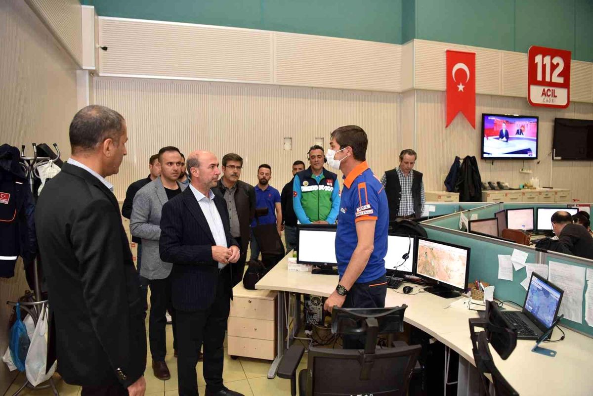Selçuklu Belediye Başkanı Pekyatırmacı\'dan bayram mesaisindeki personele ziyaret
