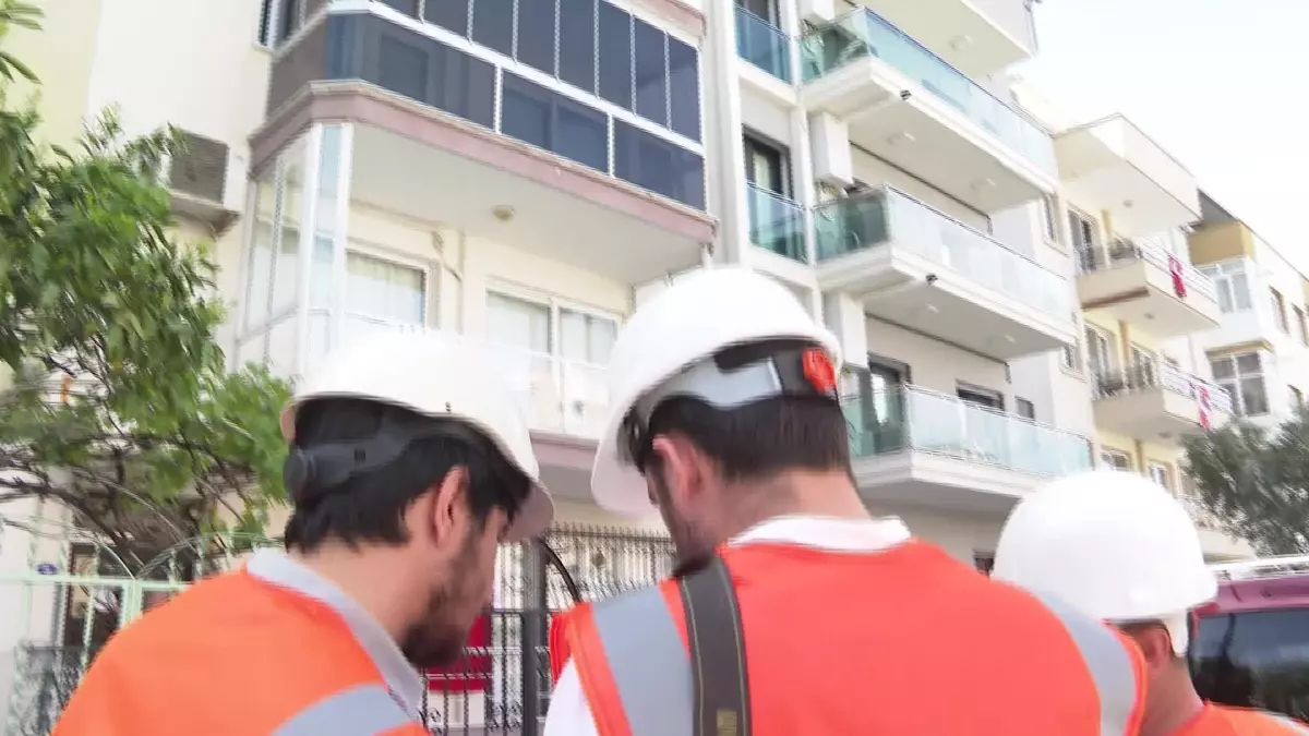 Bayraklı'da 31 Bin 146 Yapıya Kimlik Belgesi Verildi