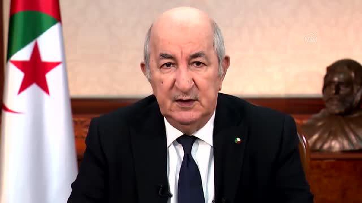 Cezayir Cumhurbaşkanı Tebbun, vatandaşlarının Ramazan Bayramını kutladı