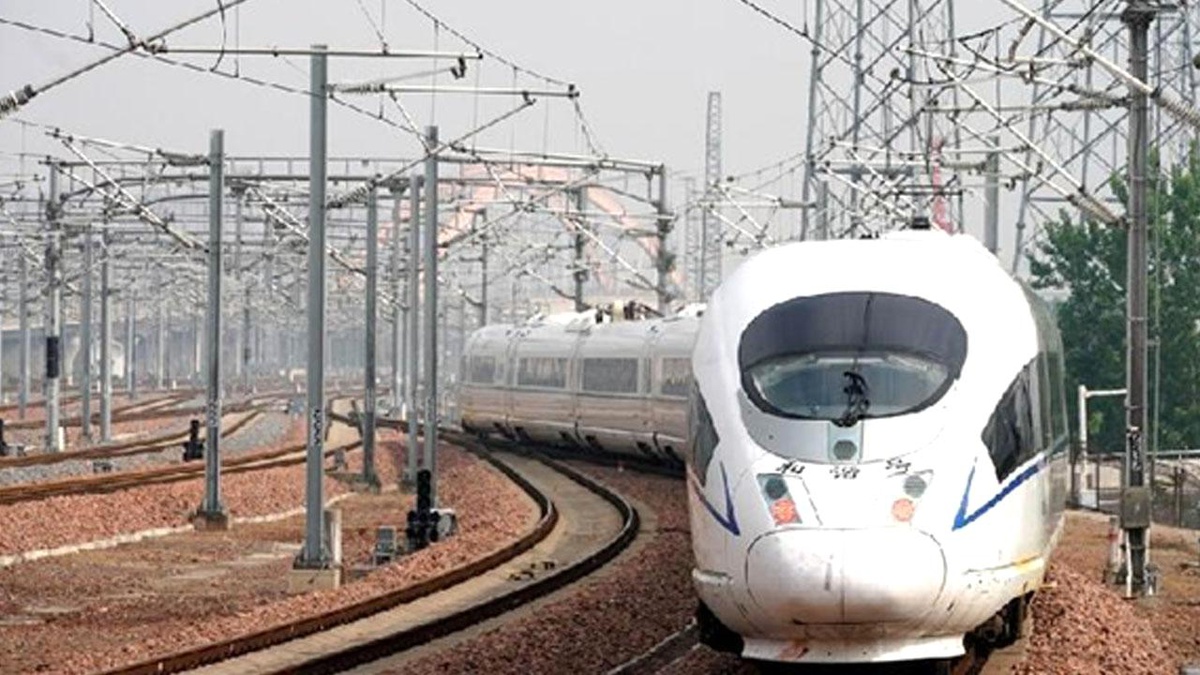 Çin Demiryollarındaki Yolcu ve Yük Taşımacılığı 2021\'de Arttı