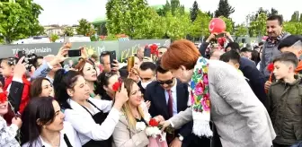 Akşener: Cenabıhak, Gelecek Yıl Bu Bayram Sofrasını Türkiye'nin Her Evinde Kurmayı Bize Nasip Etsin