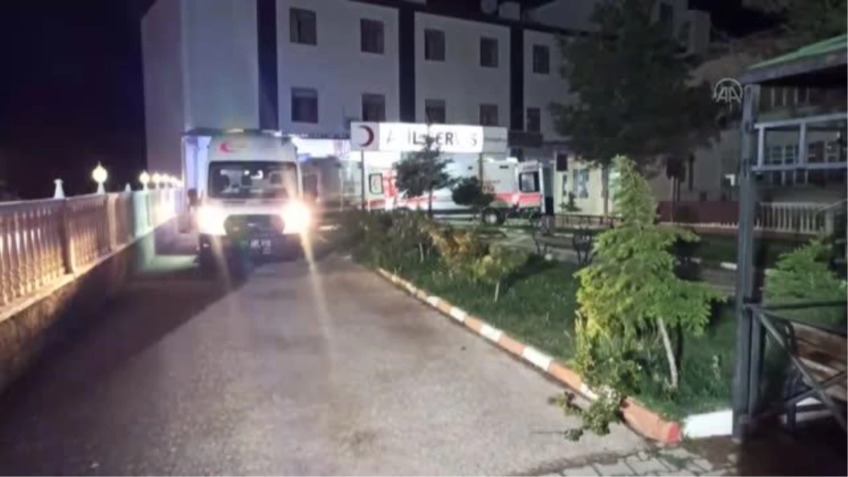 Otomobilin devrilmesi sonucu 1 kişi öldü, 2 kişi yaralandı