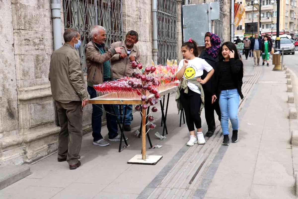 Sivas\'ın vazgeçilmez Ramazan geleneği ağızları tatlandırıyor