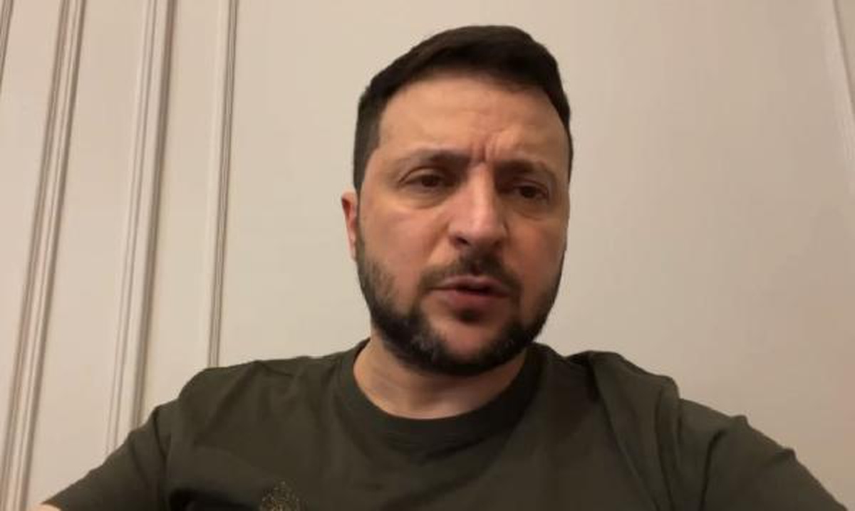 Zelenski: Azovstal\'dan 100\'den fazla sivil tahliye edildi