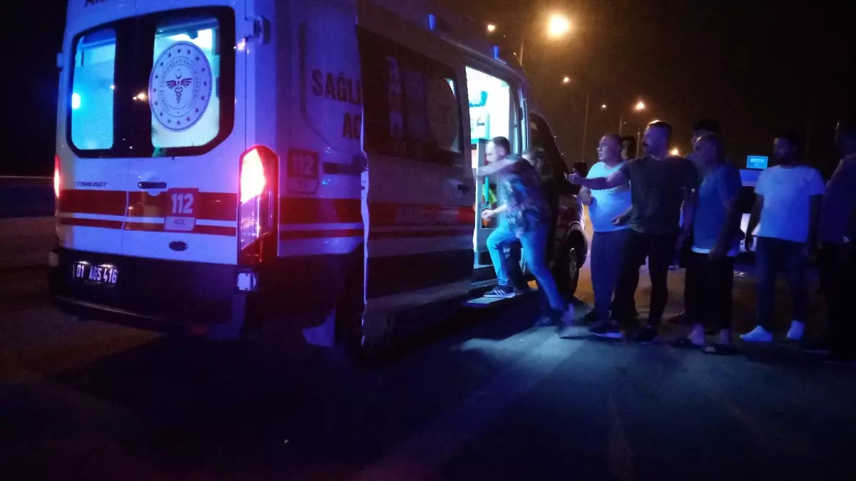 Adana'da seyir halindeyken alev alan otomobil hasar gördü