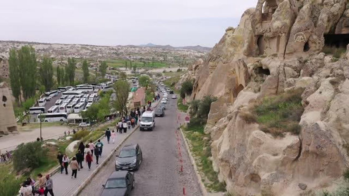 Bayramda Kapadokya'da yerli turist yoğunluğu yaşanıyor