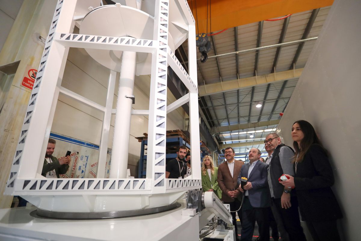 İMECE uydusuna 'yürüyen temiz oda'