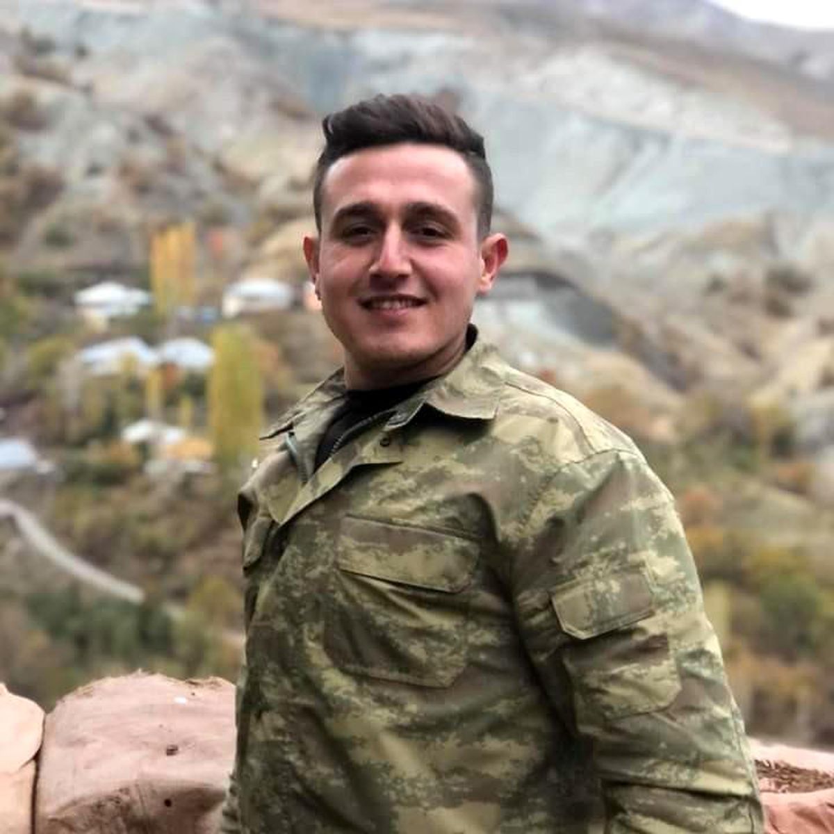 Son dakika haber | İzmir\'de silahlı kavgada başından vurulan eski uzman çavuş hayatını kaybetti