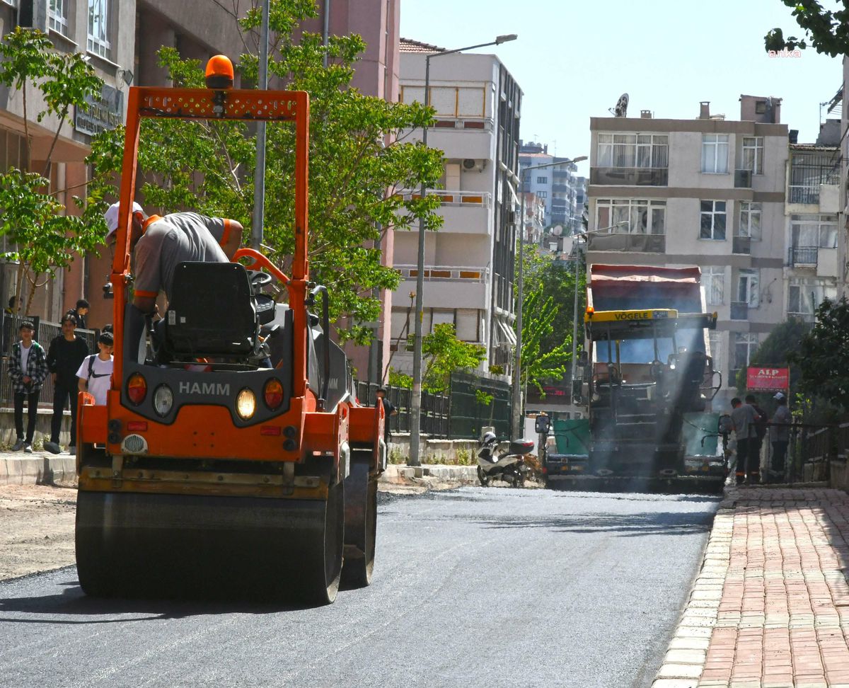 Karabağlar'da Asfaltlama Çalışmaları Hızlandı