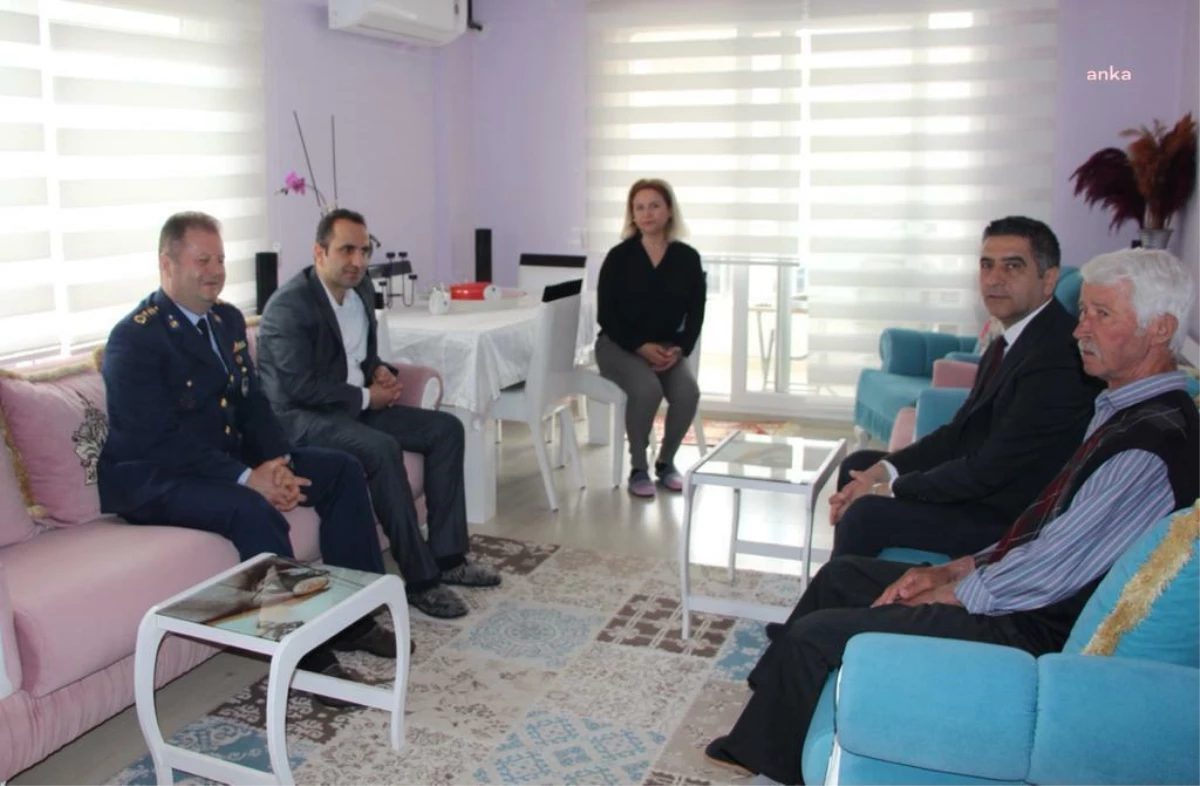 Menderes Belediye Başkanı Kayalar\'dan Şehit Ailelerine Ziyaret
