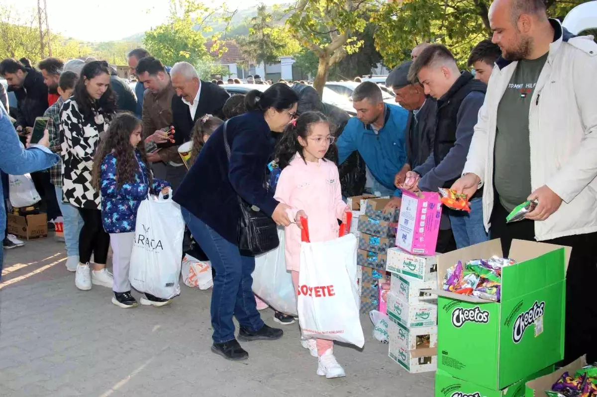 Osmanlı\'dan kalma bayram geleneği devam ediyor