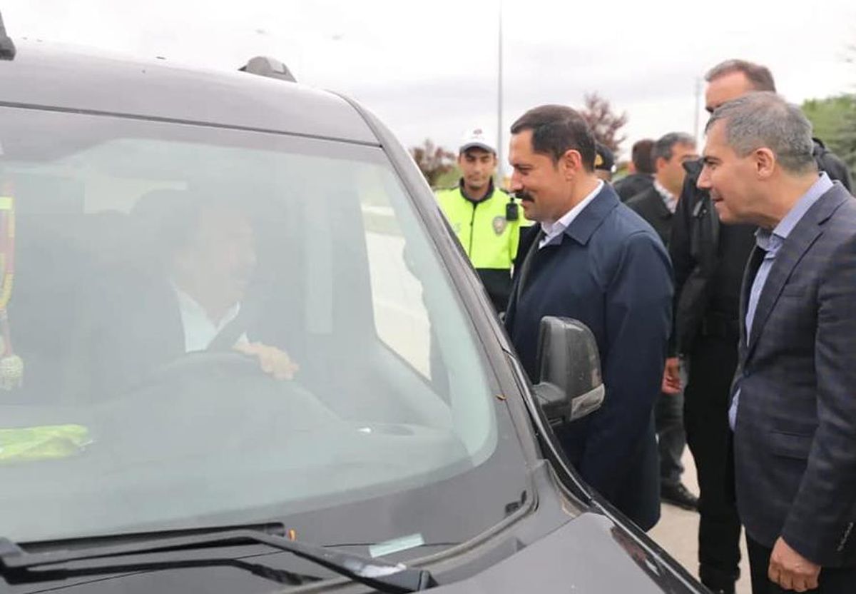 Amasya Valisi Masatlı, bayramın son gününde trafik denetimine katıldı