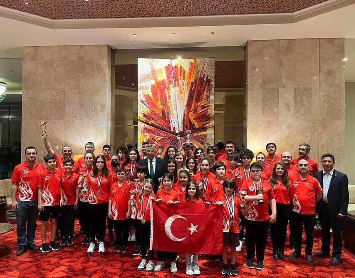 Avrupa Satranç Şampiyonası\'nda büyük başarı