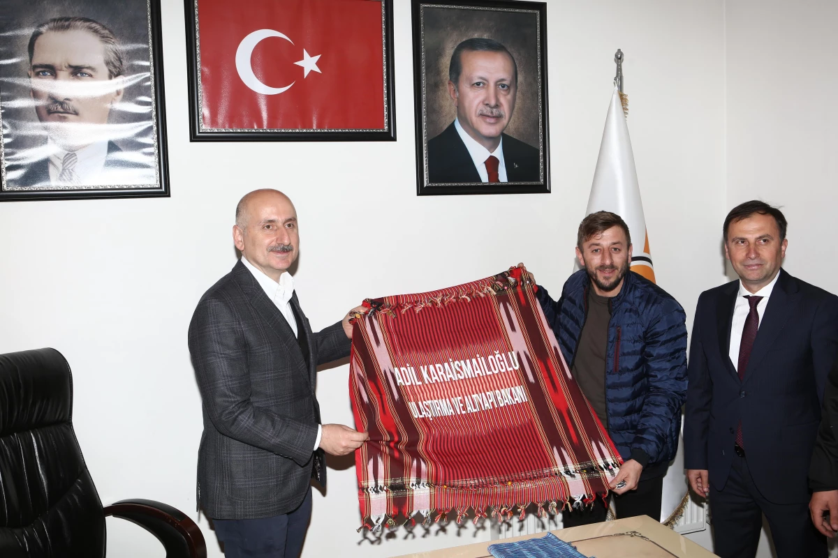 Bakan Karaismailoğlu, Trabzon\'da ziyaretlerde bulundu