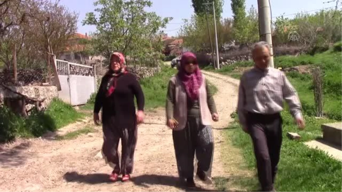 BALIKESİR - Savaştepe\'deki cinayete kurban giden kuzenlerin aileleri, bayramı buruk geçirdi