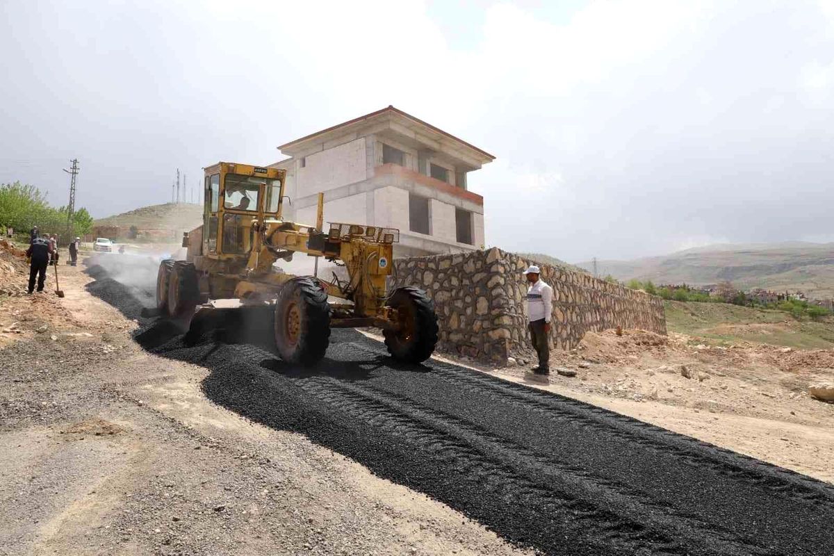 Battalgazi Yıldıztepe\'de asfaltlama çalışmaları