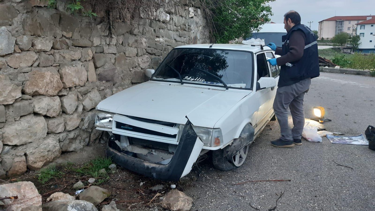 Çorum ve Yozgat\'taki araç hırsızlıklarının zanlısı yakalanmaya çalışılıyor