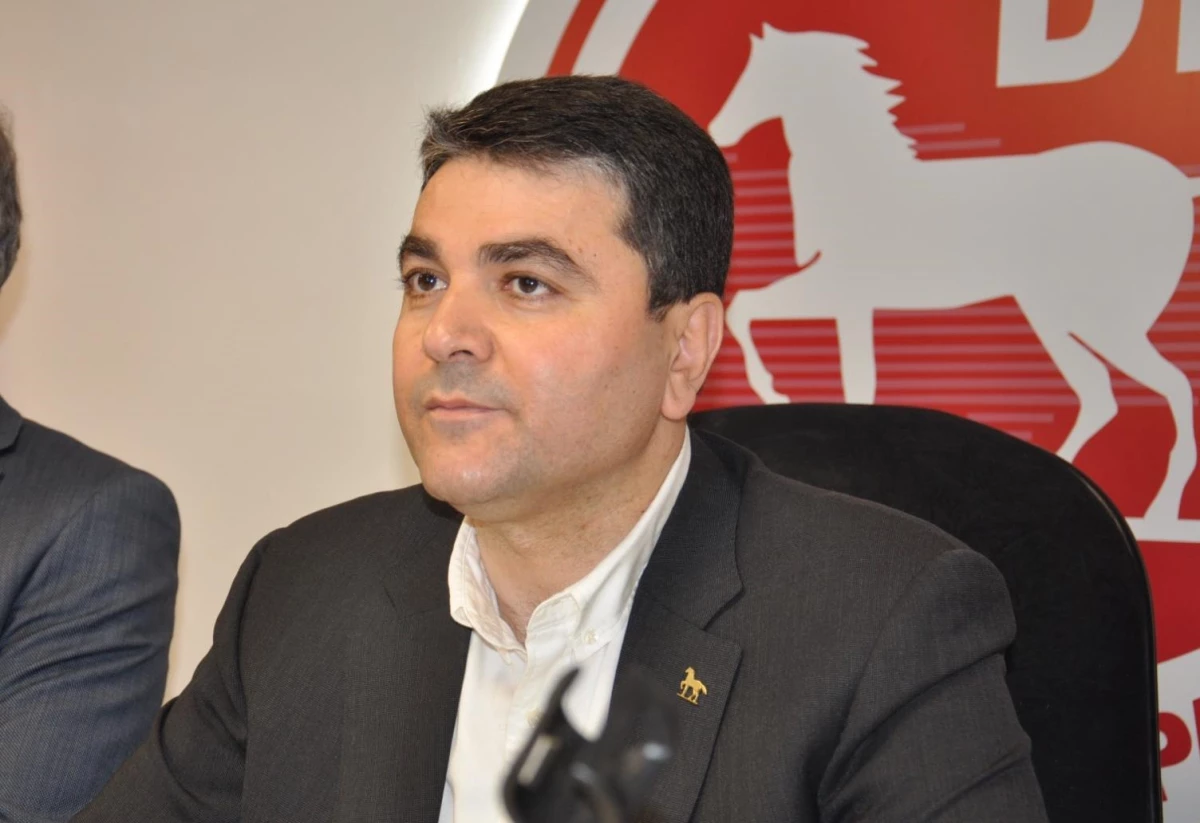 Demokrat Parti Genel Başkanı Uysal, Eskişehir\'de bayramlaşma programına katıldı