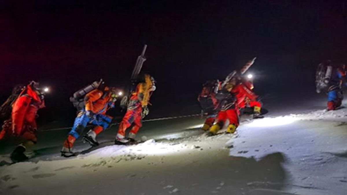 Everest Dağı\'nda Bilimsel Keşif