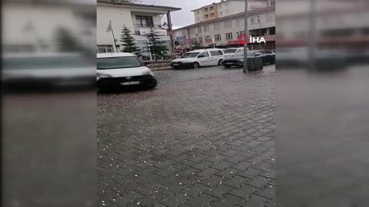Malatya'da sağanak ve dolu etkili oldu