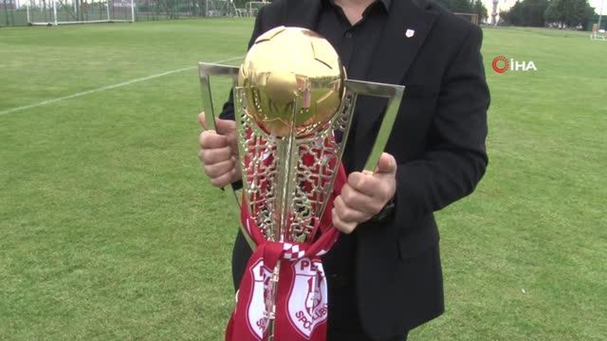 Pendikspor, şampiyonluğu coşkuyla kutladı