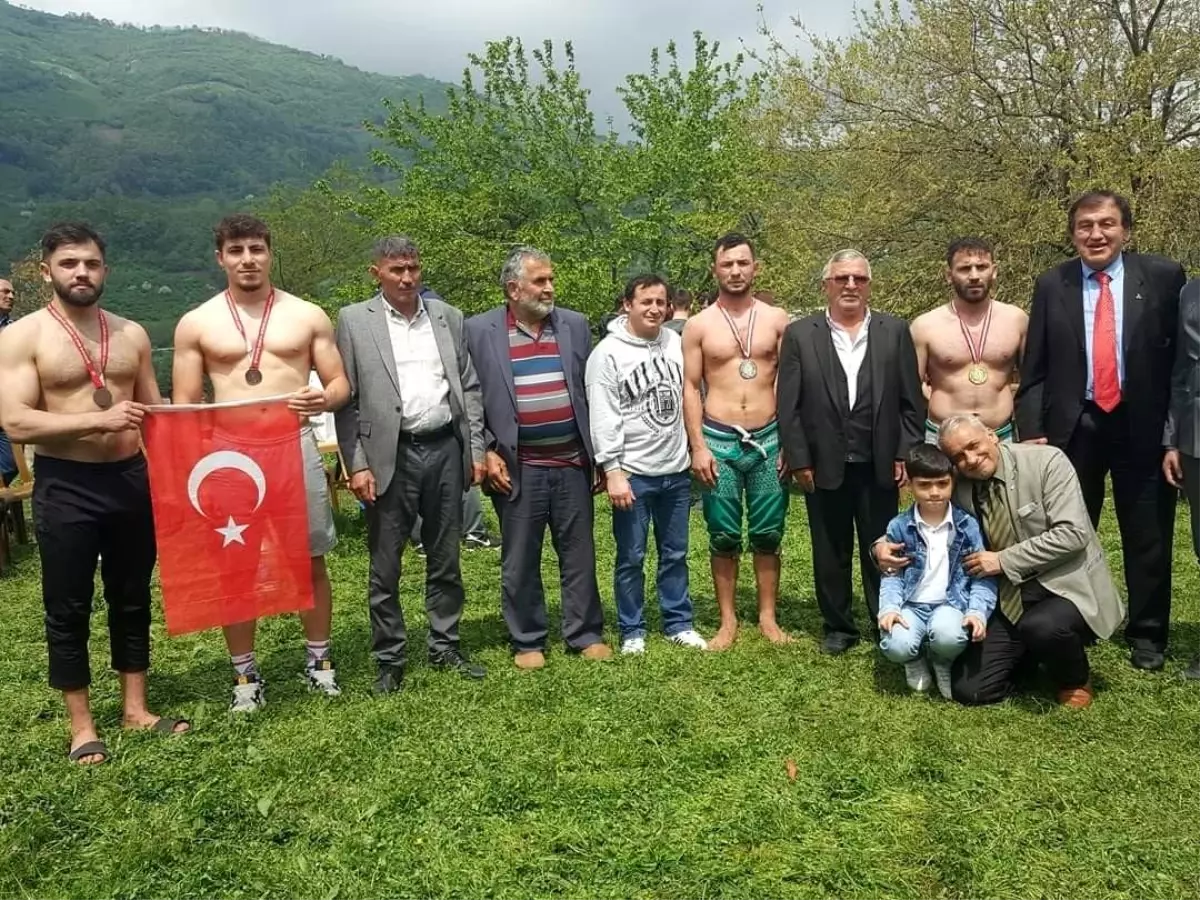 Şehit Hakan Altıkatoğlu adına güreş turnuvası