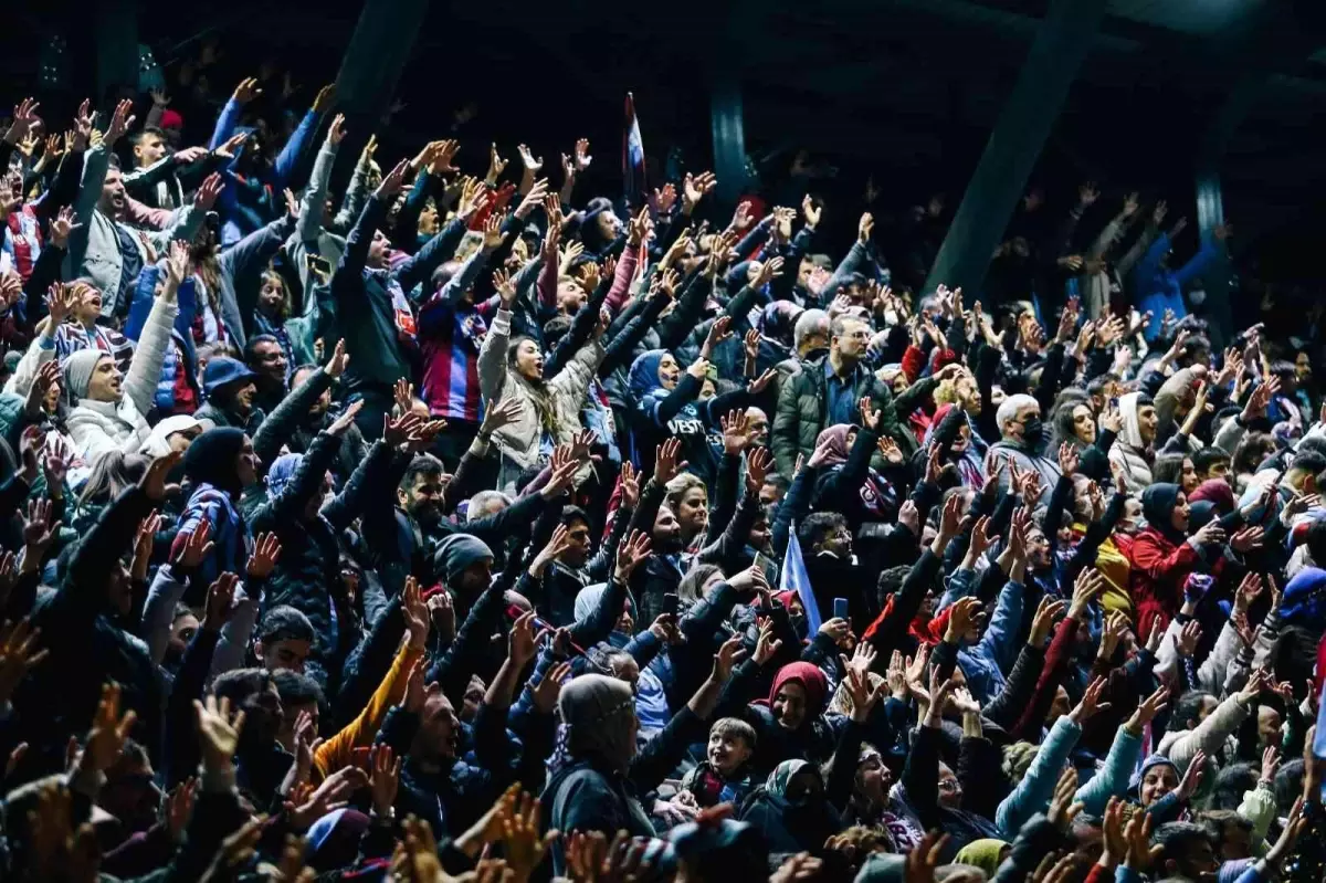 Trabzonspor\'da şampiyonluk kutlamaları devam edecek