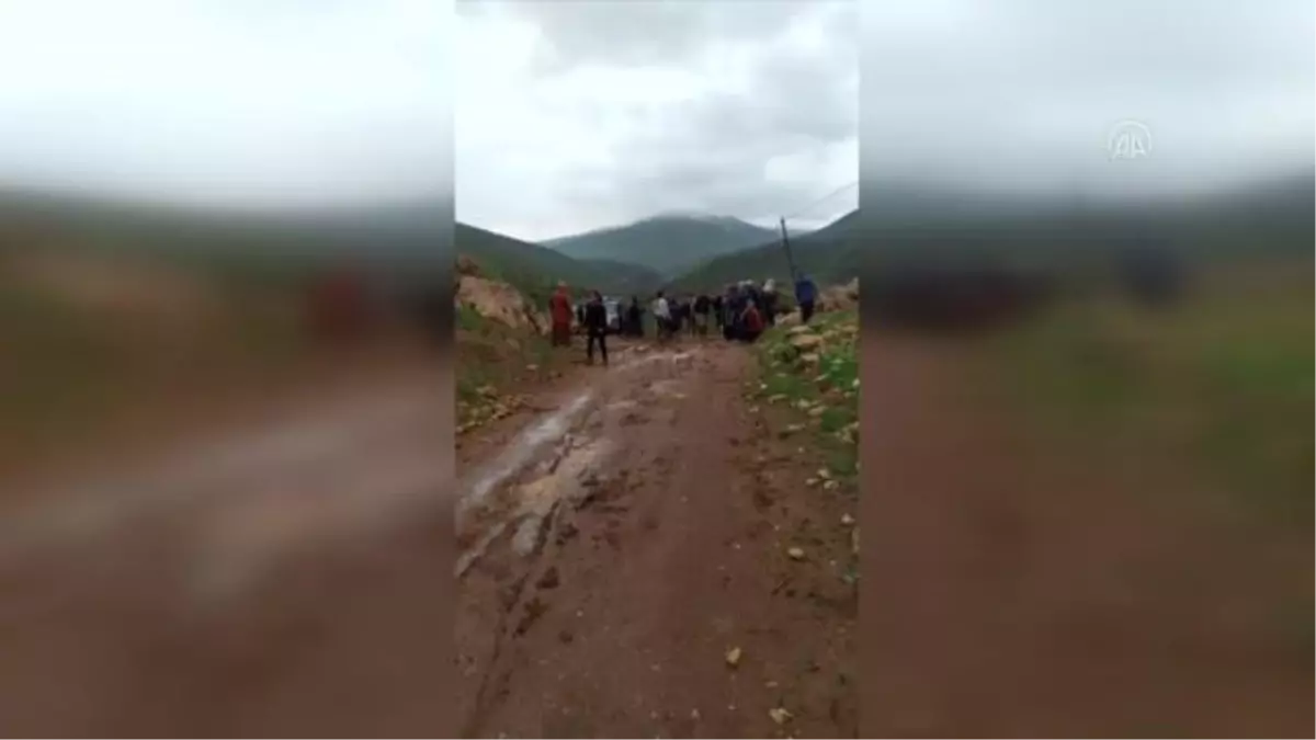 Yayla yolunda mahsur kalanları AFAD ekipleri kurtardı