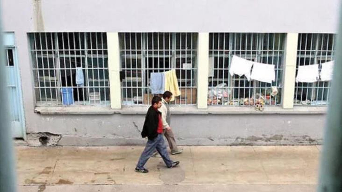 Açık cezaevlerinde kalan tutuklu ve hükümlere uygulanan koronavirüs izinleri uzatılmayacak