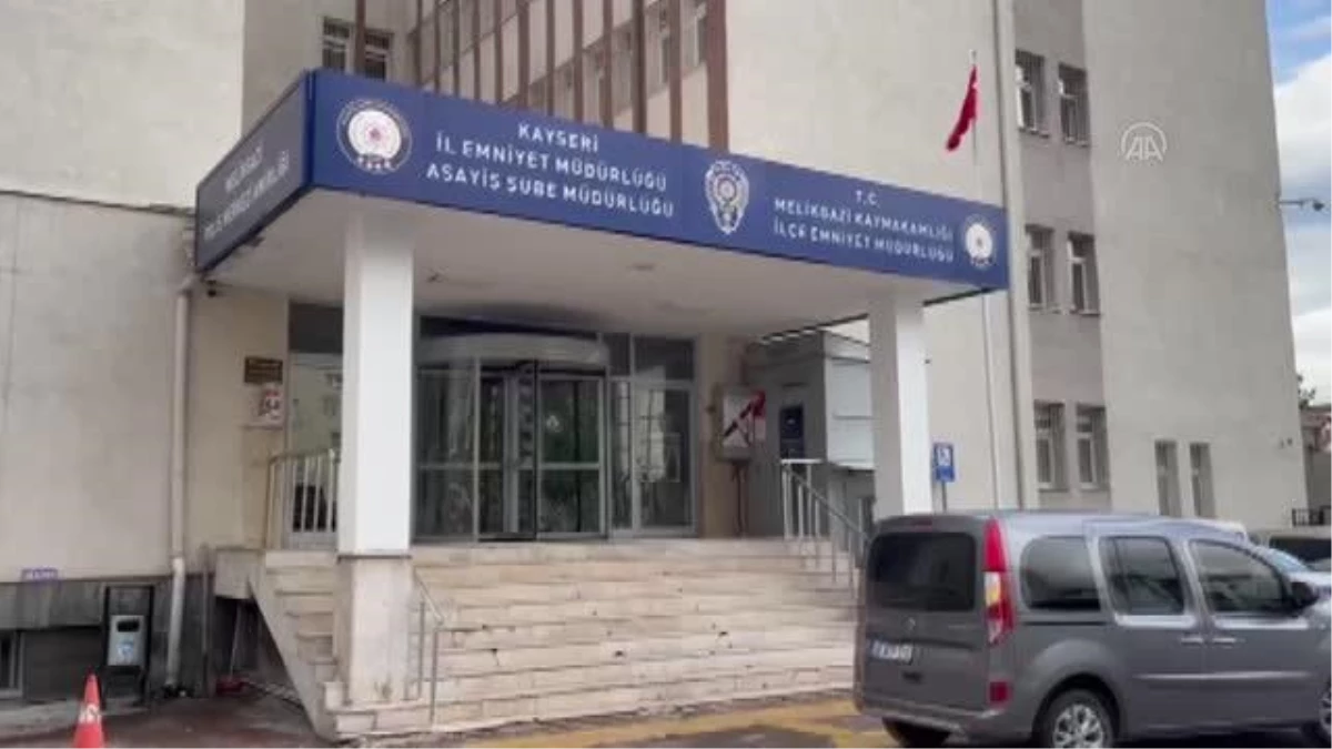 Aralarında firari hükümlülerin de bulunduğu 16 kişi yakalandı