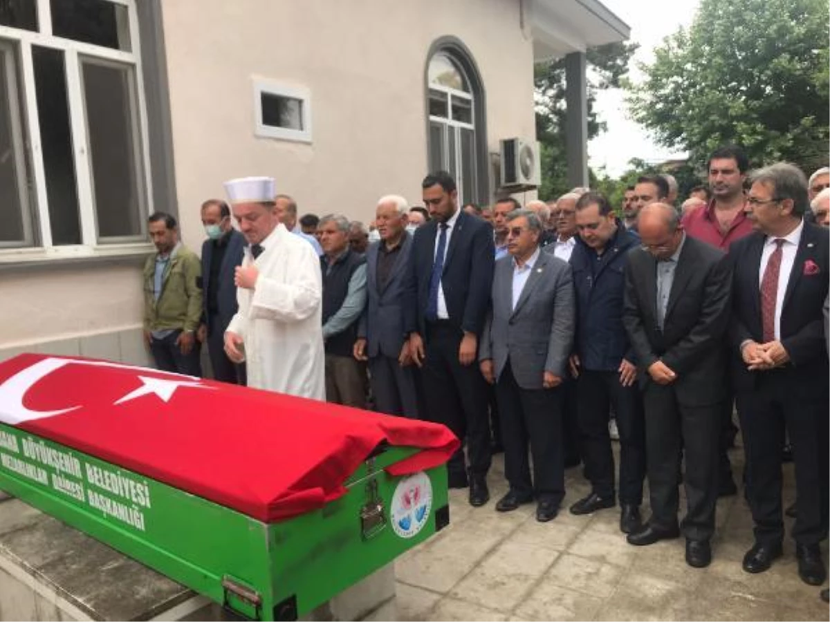 Eski Adalet Bakanı Bekir Sami Daçe, Adana\'da son yolculuğuna uğurlandı