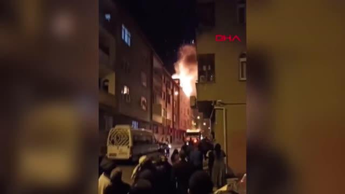 Son dakika haberi: İSTANBUL-BAĞCILAR\'DA YANGIN SONRASI PATLAMA, O ANLAR KAMERADA
