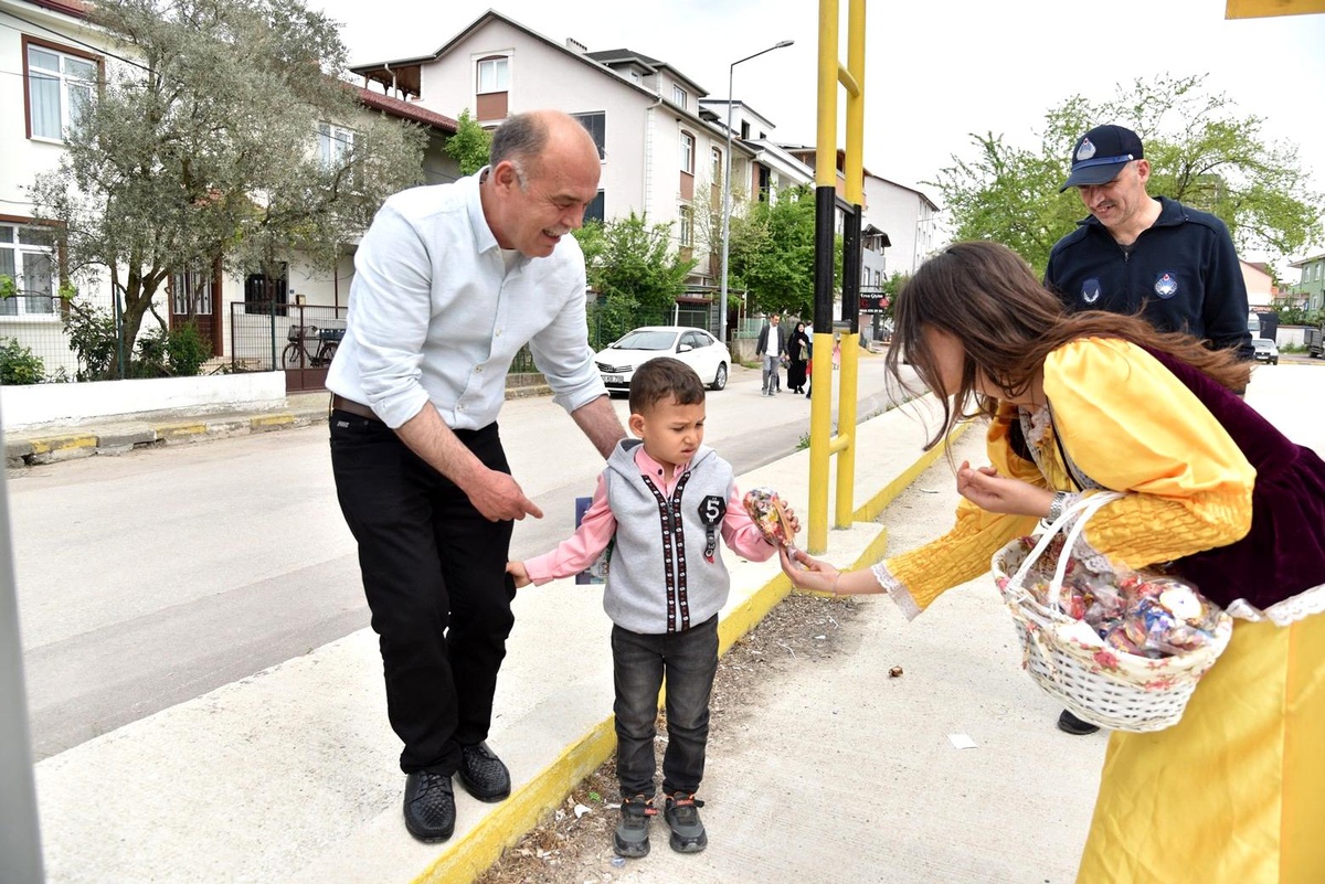 Kartepe\'de minikler bayram etkinlikleriyle eğlendi