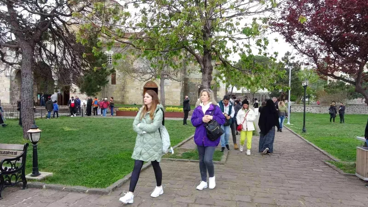 Pandemi tedbirleri gevşedi turizm hareketlenmeye başladı
