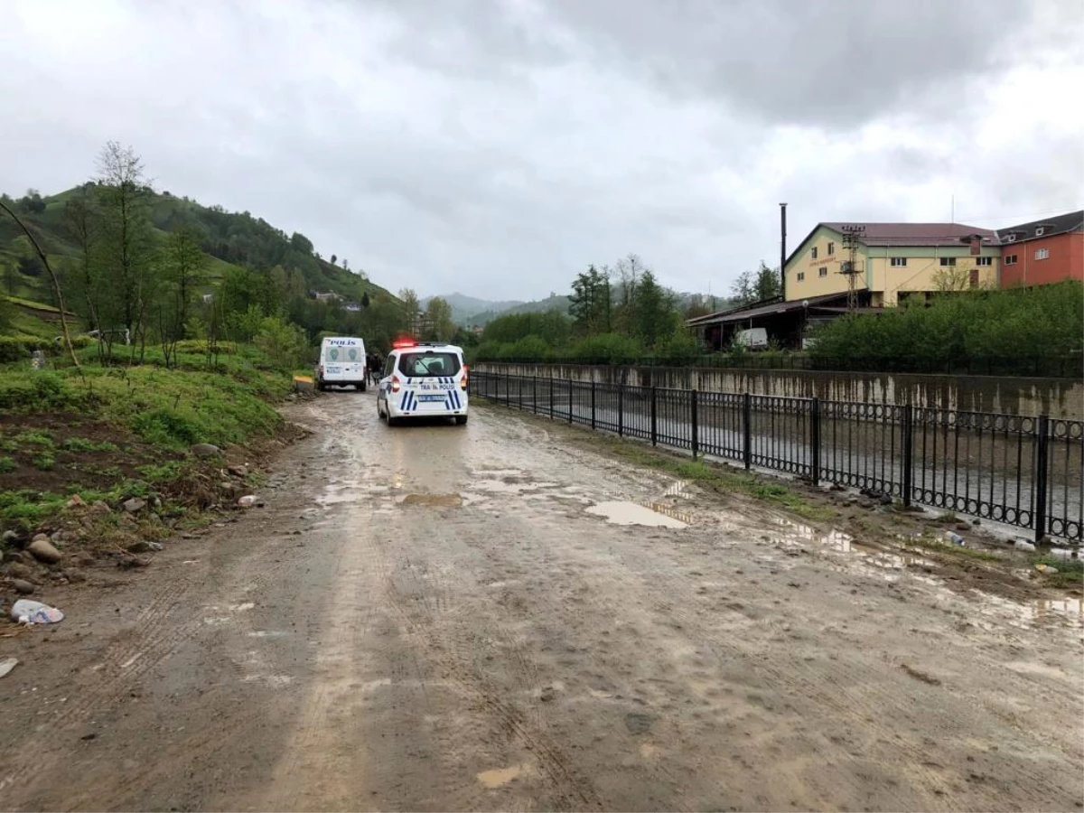 Son dakika haberleri | Rize\'de 23 yaşındaki genç yol kenarında ölü bulundu