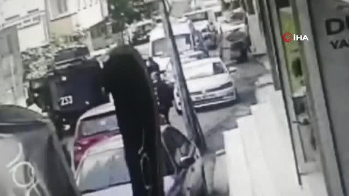 Son dakika... Ataşehir'de koca dehşeti: Karısını parkta bıçaklayarak öldürdü