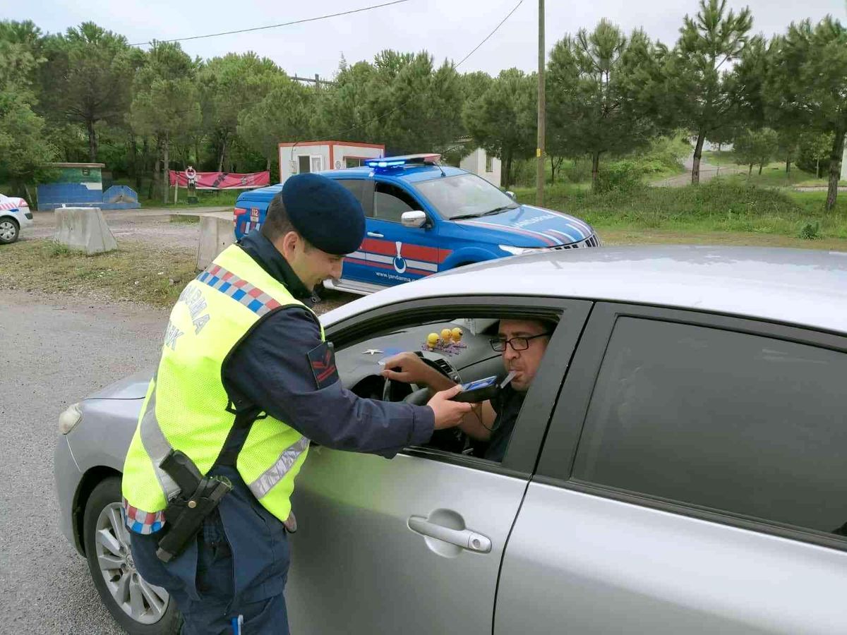 Son dakika haberi... Balıkesir\'de jandarmadan radarlı hız kontrolü