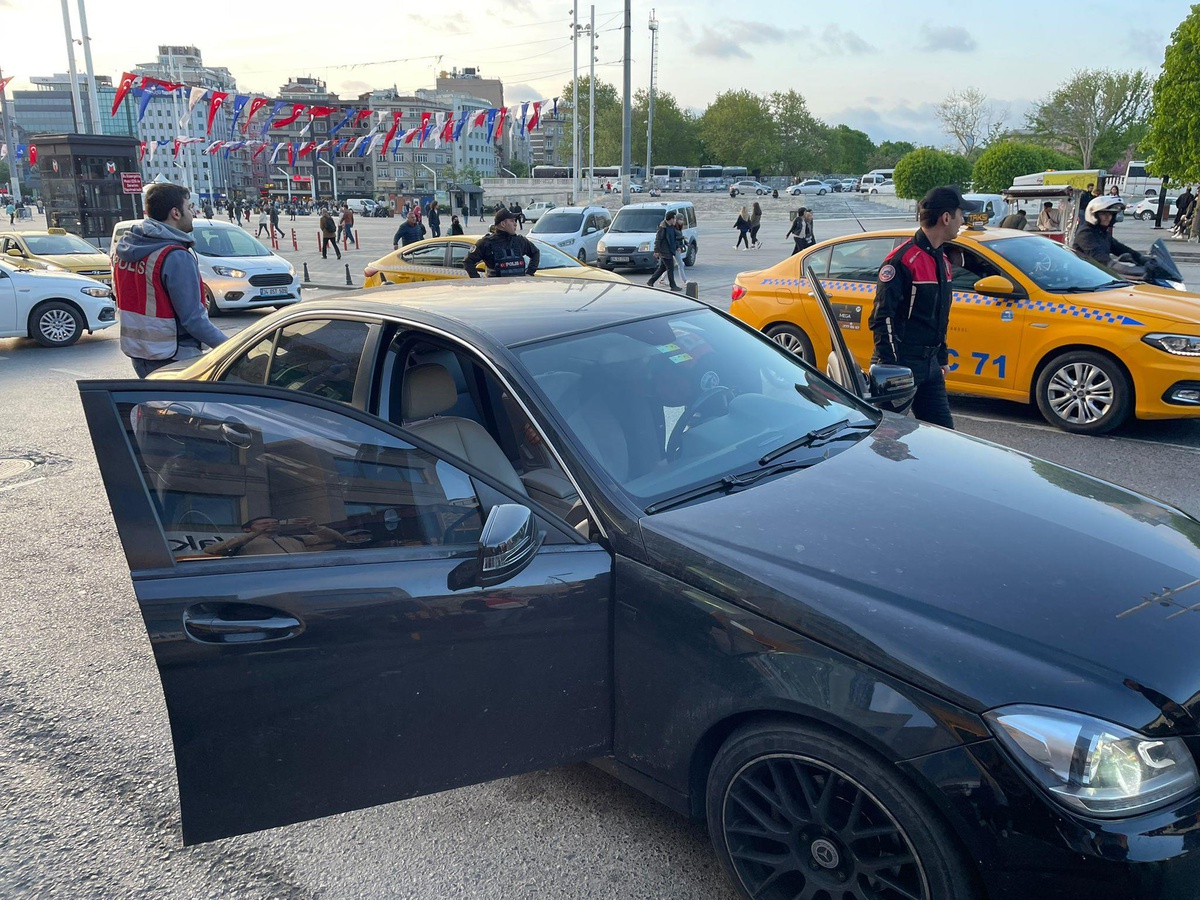 Emniyetten "Huzur İstanbul" asayiş uygulaması