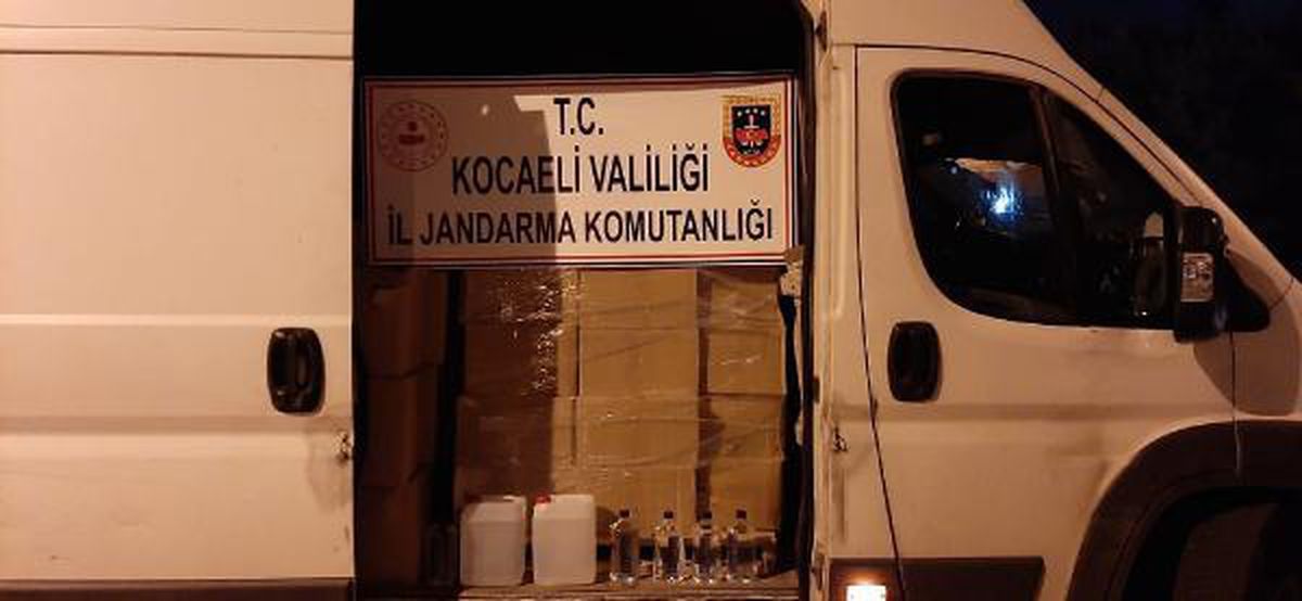 Kocaeli\'de 1400 litre kaçak etil alkol ele geçirildi