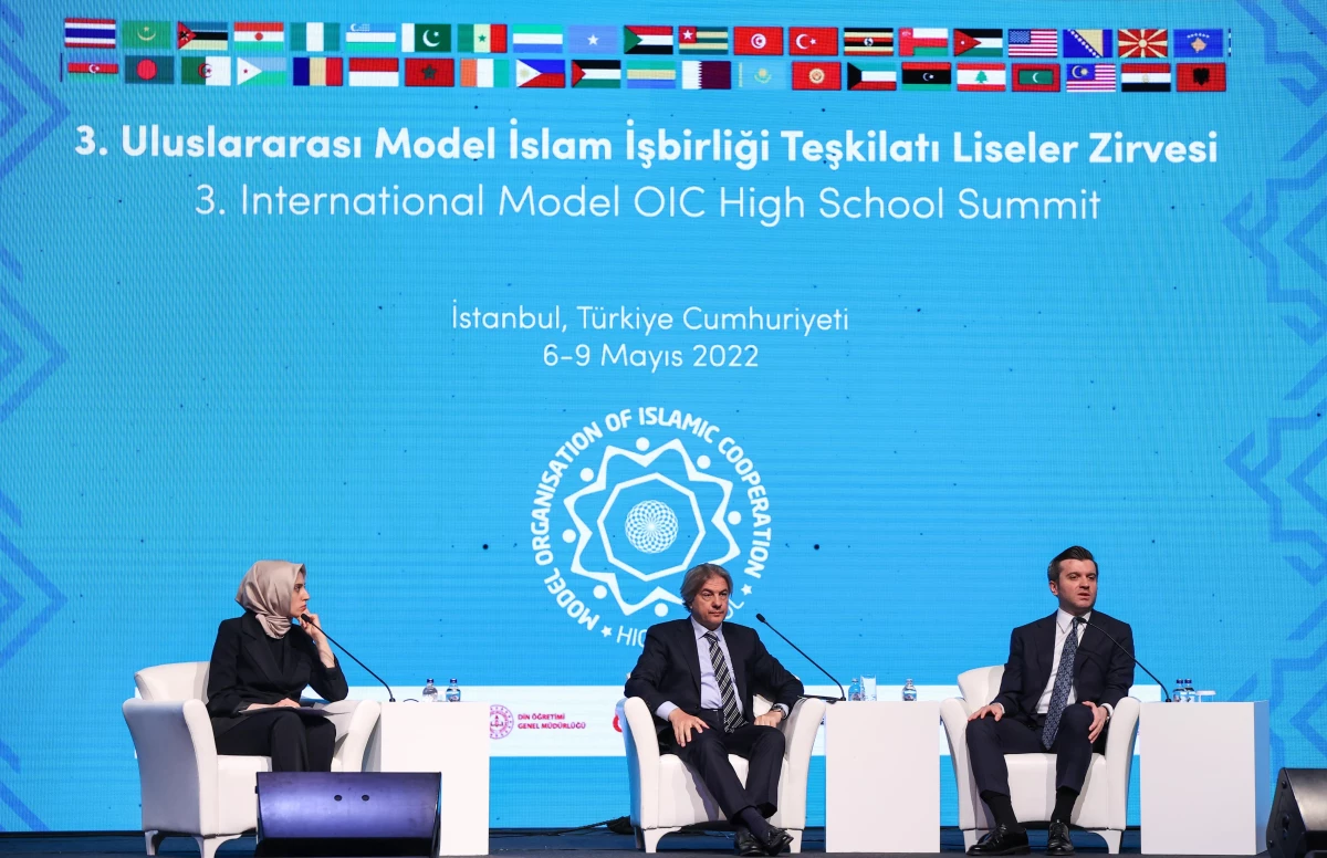 Kültür ve Turizm Bakan Yardımcısı Demircan, 3. Uluslararası Model OIC Liseler Zirvesi\'nde konuştu