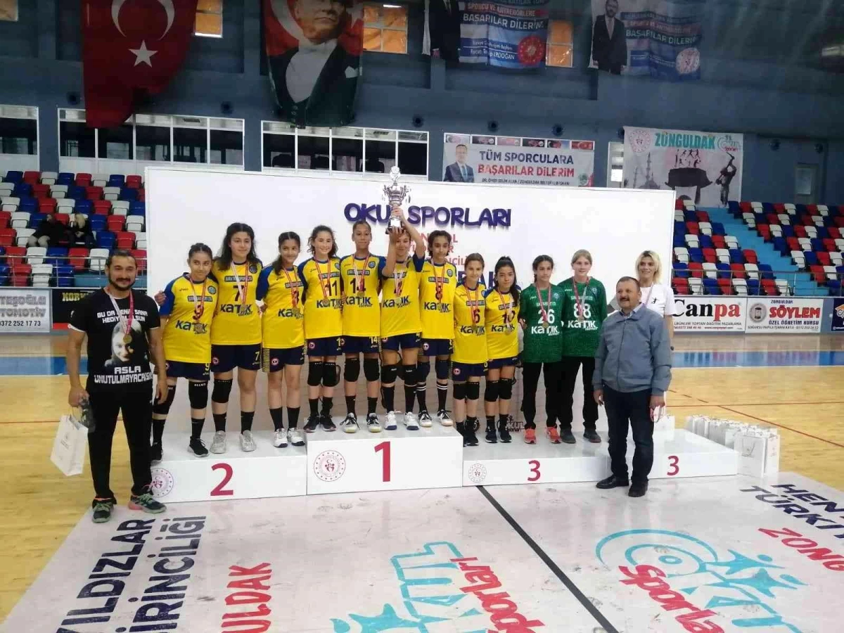 Nadire Konuk, yıldız hentbolde Türkiye şampiyonu