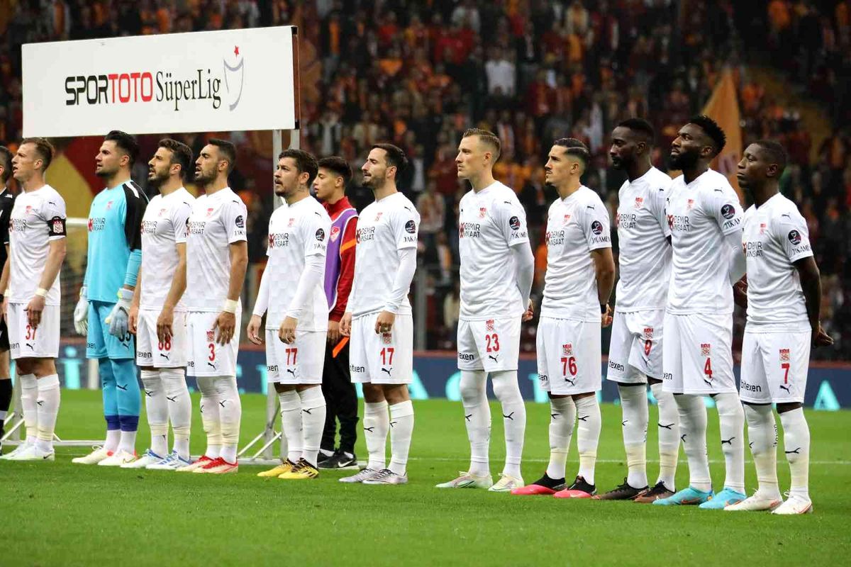 Sivasspor\'da Kasımpaşa maçı öncesi 2 eksik bulunuyor