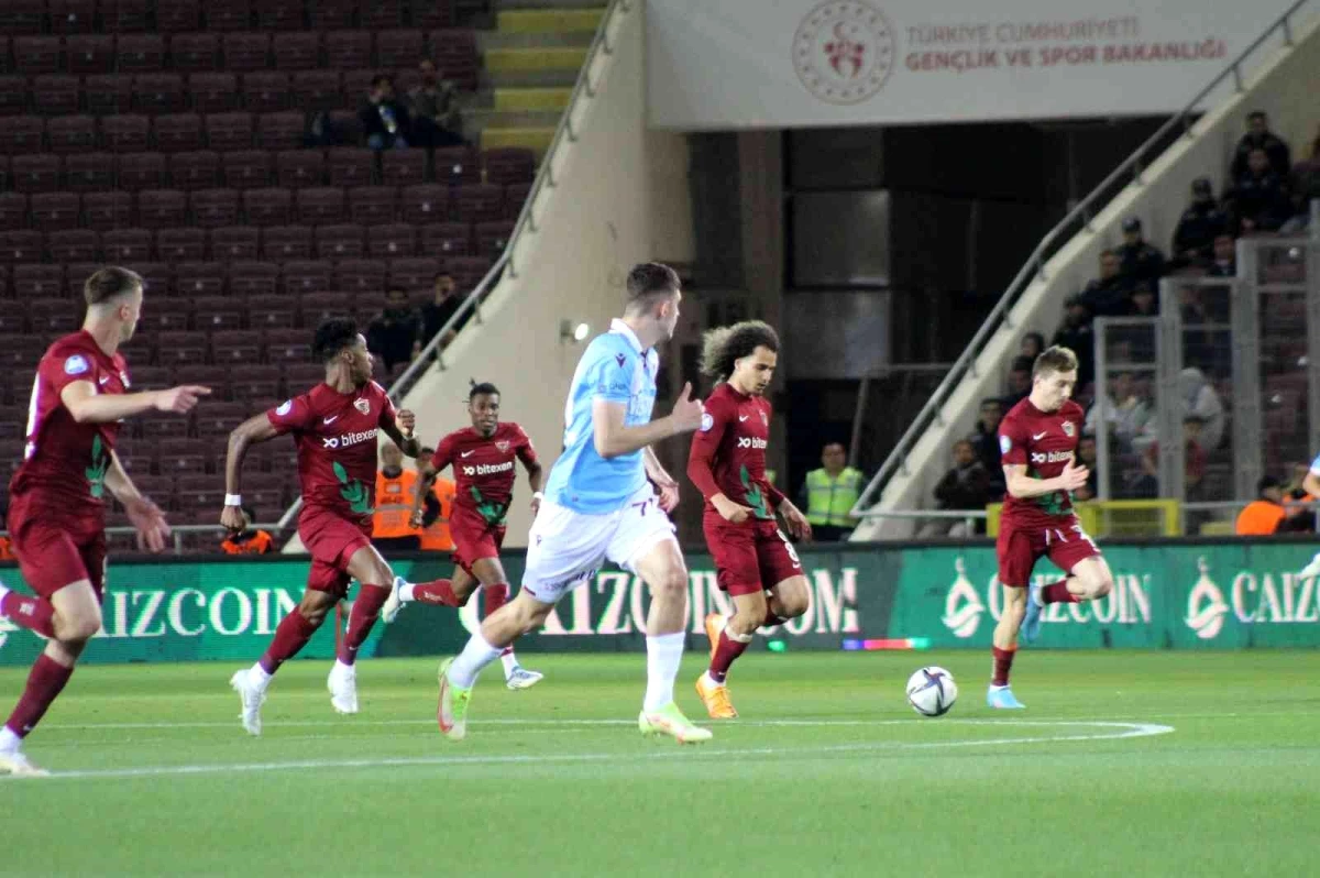 Spor Toto Süper Lig: Hatayspor: 0 - Trabzonspor: 0 (İlk yarı)