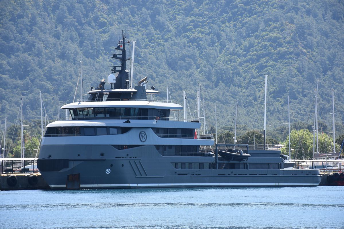 Süper lüks yatlar 'The Ragnar' ve 'Aurora' Marmaris'te