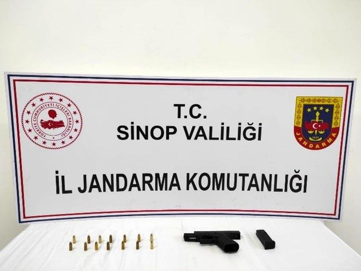 Türkeli\'de ruhsatsız tabanca ele geçirildi