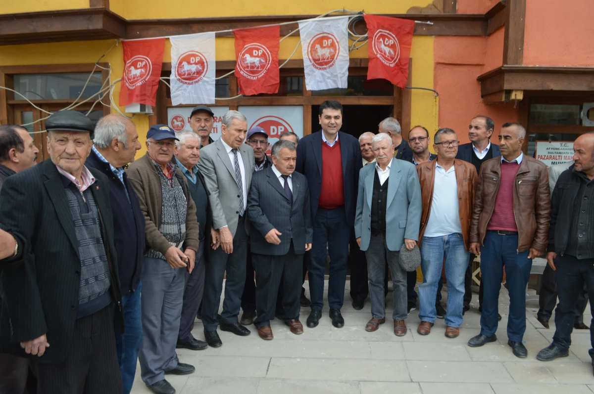 AFYONKARAHİSAR - Demokrat Parti Genel Başkanı Uysal, ziyaretlerde bulundu