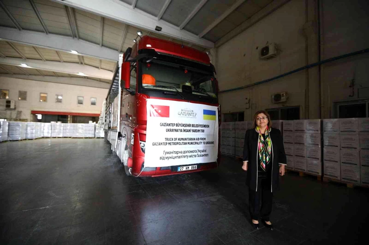 Gaziantep\'ten Ukrayna\'ya 23 tonluk kuru gıda yardımı