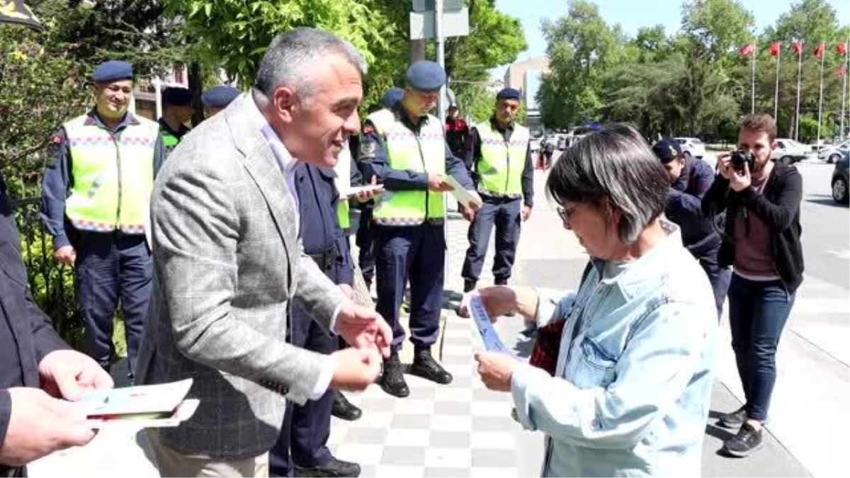 Başkale\'de "Yayalar için 5 adımda güvenli trafik" uygulaması