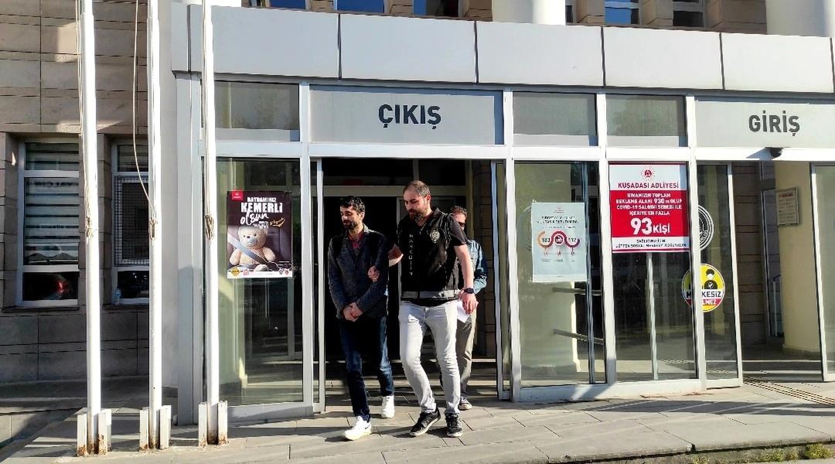 Son dakika haberleri | Kuşadası\'nda yarım kilo uyuşturucu ele geçirildi: 1 kişi tutuklandı